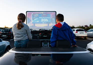 Animation commerciale cinéma plein air drive-in